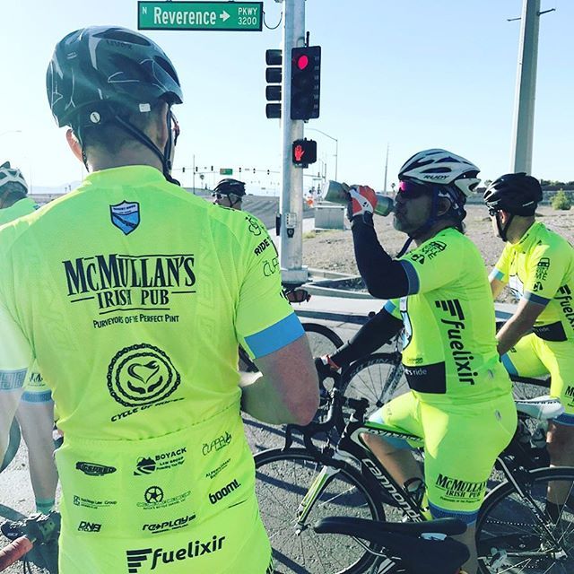 intillm's tweet photo. Lighting up the streets of Las Vegas with the savages from #nomoreghostbikes ☀️➖☀️❄️
.
.
.
.
.
#plantbased #inkaheart #fuelixir #whatfuelsyou #stayfueled #humanperformance #performancedata #flow #cyclinglife #athlete #braincapacity #fuelixirexp… https://t.co/eY54JCbMjp https://t.co/3Y0dFhBXH8