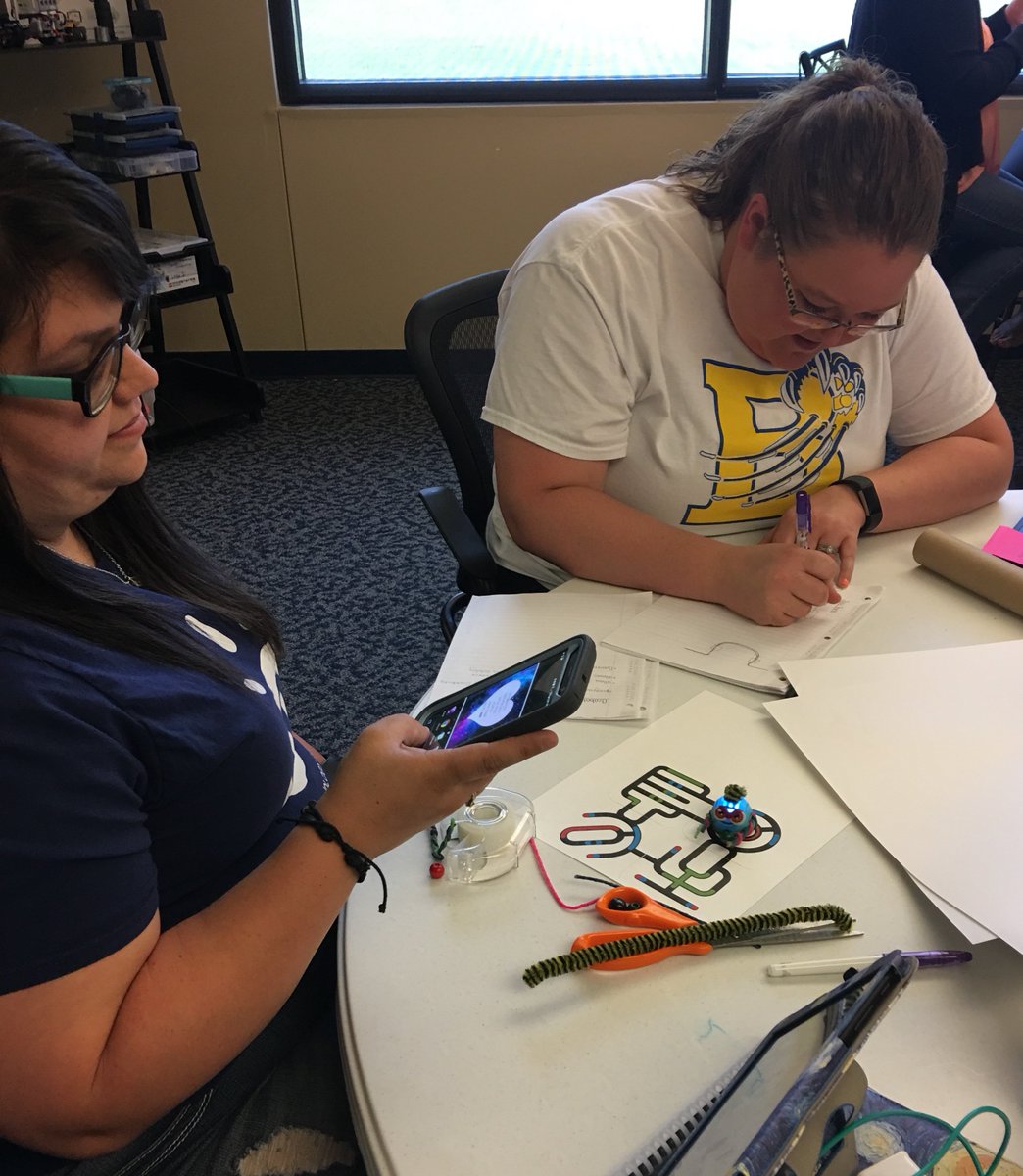 WeTeachCSR8's tweet photo. Lots of programming going on @ESCReg8 All types of robotics!  Sphero SPRK+, Ozobots, Wonder Dash, and Friday we will code with EV3s!! https://t.co/AzG7yVMx1q