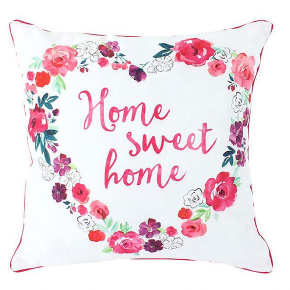 SoFizzHome's tweet image. GIVEAWAY - Follow, like and RT for a chance of winning our floral fusion bundle worth £25 🌸🌼🌺 Winner announced 20th June! Good luck! 🌷🌻🌹