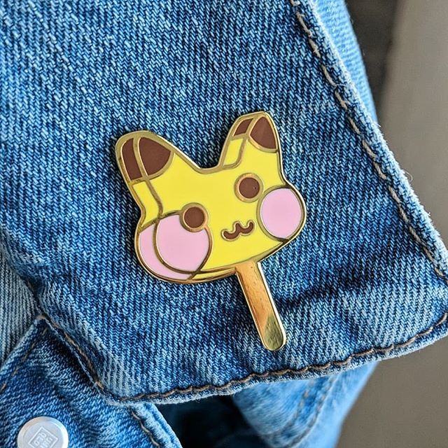 I designed a pin! Check out @kaijudesignstudio to see the debut of this cool little guy (and buy one, plz). Thanks to <a href="/ajaguila/">armando juarez r.</a> for doing all the hard work during this whole process!! 🙏 ift.tt/2kTwOM9