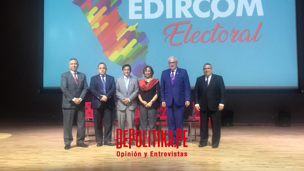 DPNoticiasPe's tweet photo. #EdircomElectoral se da la fotografía protocolar de inauguración del evento https://t.co/Y1U8cjcUao