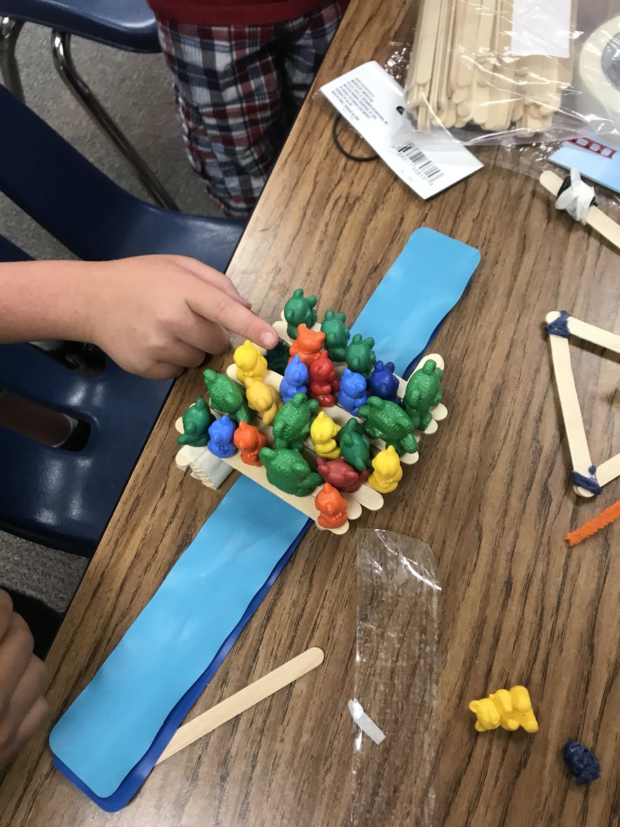 vasquez_misty's tweet photo. Lee Summer Reading program! We have great bridge builders. 21 elephants can definitely fit on these bridges. #SummerReading @drdanawest @Lee_Elementary https://t.co/qidZlOZfeF