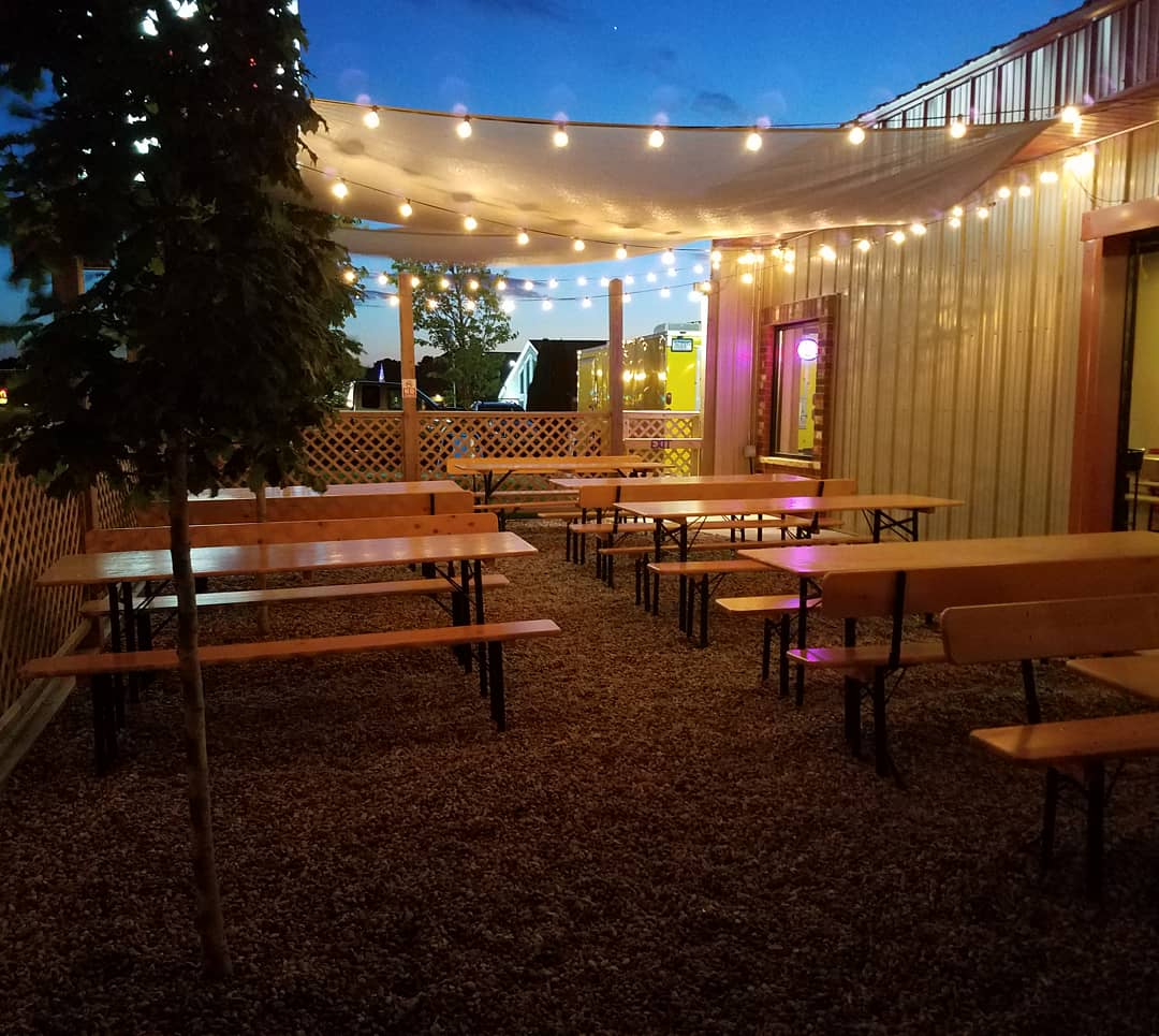 Giesenbrau's tweet photo. Here's to hoping for more beautiful biergarten nights. Prost! #Biergarten #Giesenbräu #DrinkLocal #BierTogether https://t.co/xd3fbiZ28A