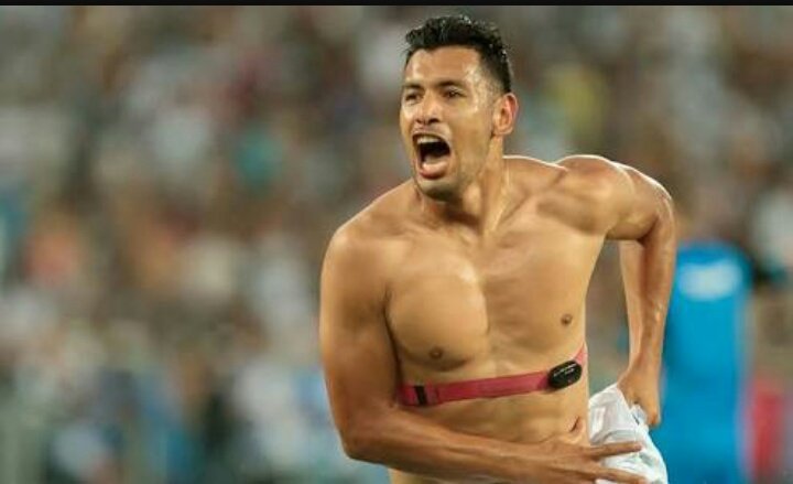 AtleticoParan11's tweet photo. AGORA É FURACÃO!!!
ANDRÉ RIOS ASSINA COM O ATLÉTICO POR VOLTA DE 12 MILHÕES.
#MATADOR
#ISSOAQUIÉFURACÃO
@ModoBmr https://t.co/2wLFD1PM5I
