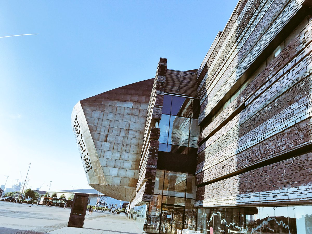 really fab to hear about @TyCerdd_org #newmusic initiative, #CODI - opportunities for composers to interact and be mentored across Wales 🏴󠁧󠁢󠁷󠁬󠁳󠁿 supported by <a href="/PRSFoundation/">PRS Foundation</a> <a href="/PRSforMusic/">PRS for Music</a> and MArts_Wales_ 😍