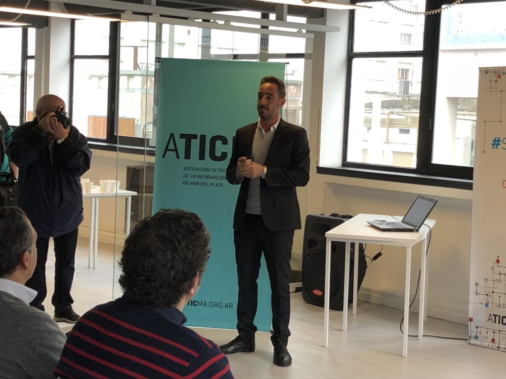 marlerner's tweet image. @ATICMAmdp  y @UFASTA  lanzando programa #SOMOSTIC para despertar vocaciones en chicos de entre 14  y 18 años.  Una gran iniciativa pensando en el presente y el futuro de MDQ. Felicitaciones!!!!