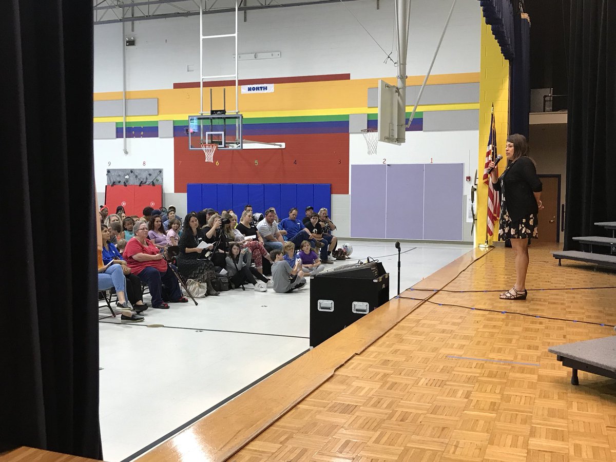 SlaughterLC's tweet photo. Kindergarten Celebration is wrapping up. We are so proud of all these young Wolfpack members have accomplished this year! #prideinside1718 #mymisd @SlaughterES https://t.co/OmoKhzVYEt