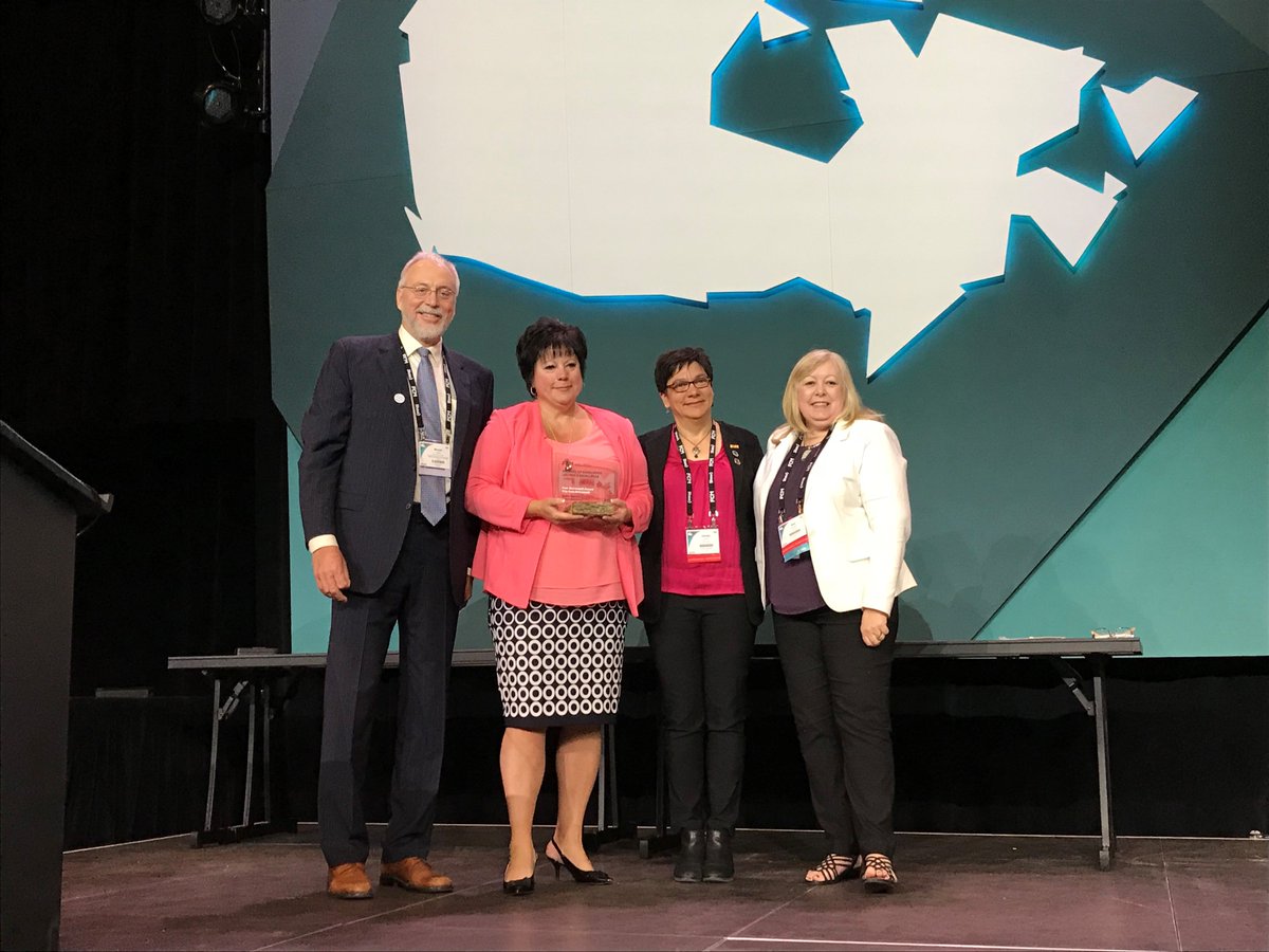 FCM_online's tweet photo. Another hearty congratulations to the winners of FCM's 2018 International Awards at #FCM2018AC - the city of @fortstjohn, led by @lori_ackerman; Kent McMullin, of @CityofEdmonton; and @DebraButton. Learn more about their achievements: https://t.co/SVPhAT3vqi https://t.co/VuTfH7PxSD