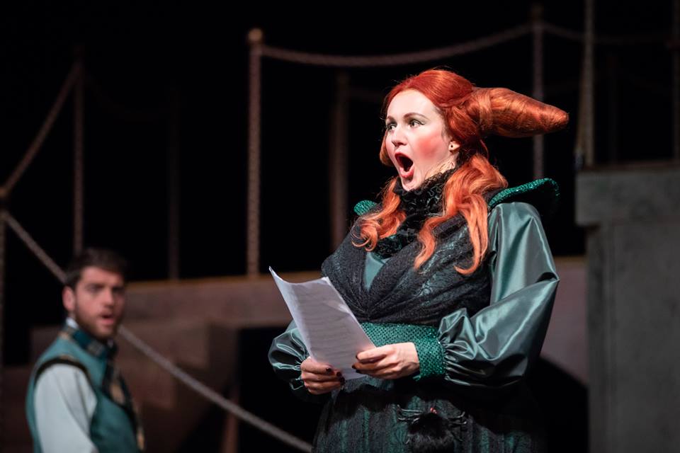 🎭 MAŠKARÁDA čili Fantom Opery
 První ochutnávka ze zákulisí ankh-morporské Opery! 
 Foto: Martin Kusyn
 #premiera #ndmostrava #maskarada #terrypratchett