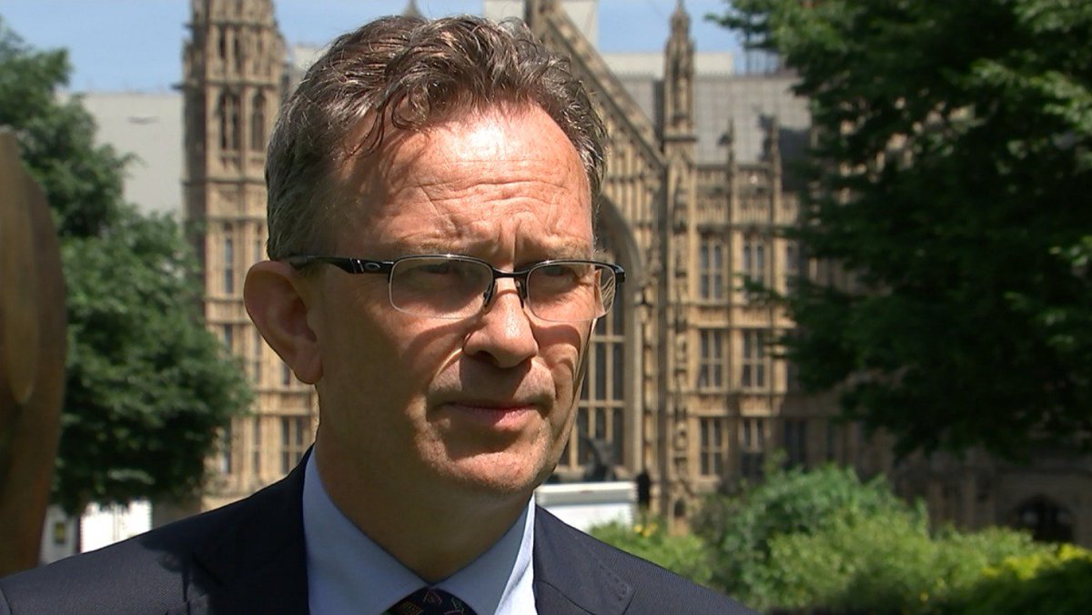 itvnews's tweet photo. Why won't rail bosses take responsibility for timetable chaos? https://t.co/RhezCtxz21 https://t.co/1bkb9tPqD7