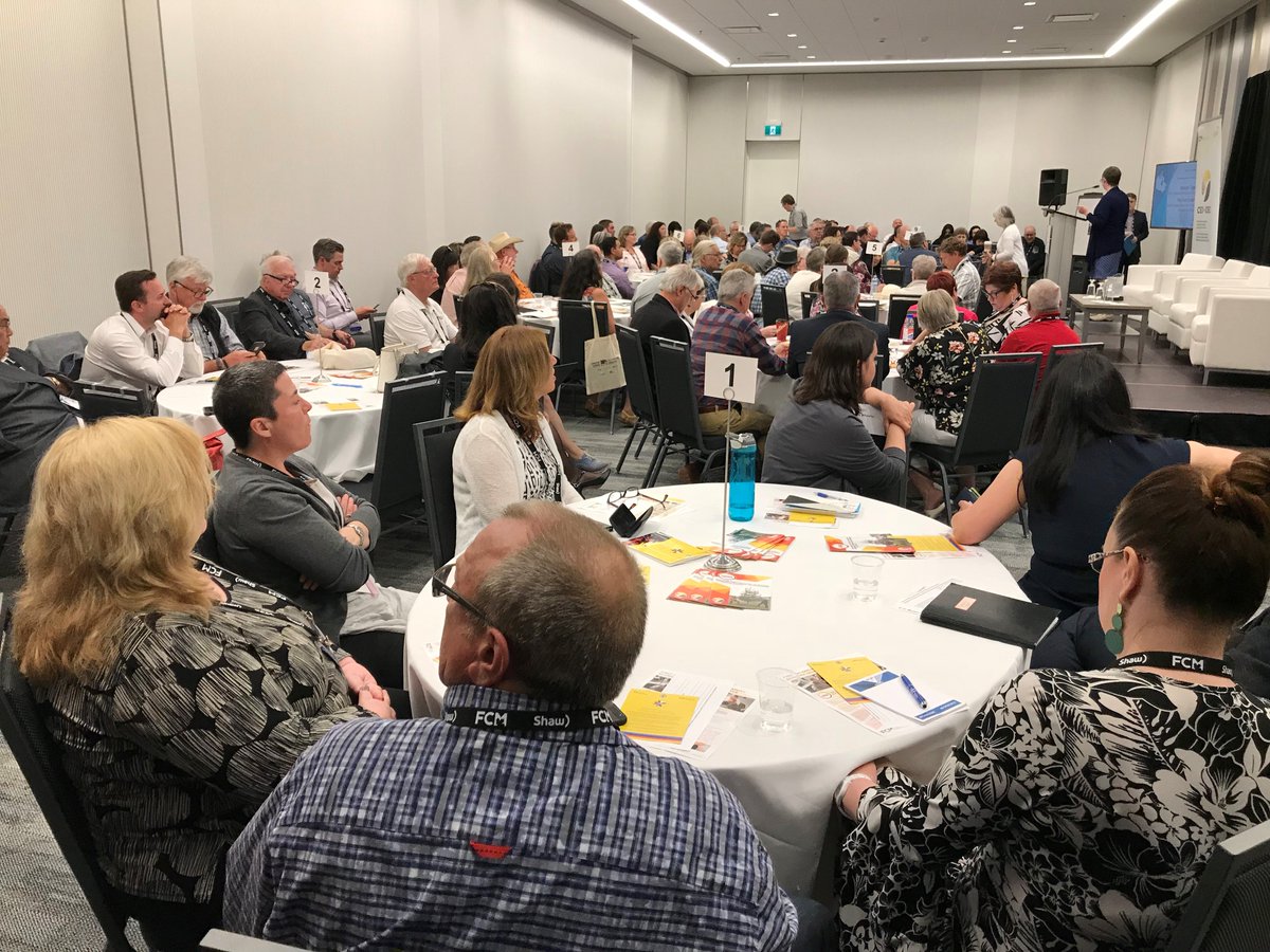 FCM_online's tweet photo. It was standing room only for “Stronger together: Tools for Indigenous-municipal collaboration” workshop at #FCM2018AC. Thank you to everyone who joined us for this important step toward reconciliation. Learn more about #FNMuni collaboration: https://t.co/YA0hncE8xw https://t.co/TMF21NVokq