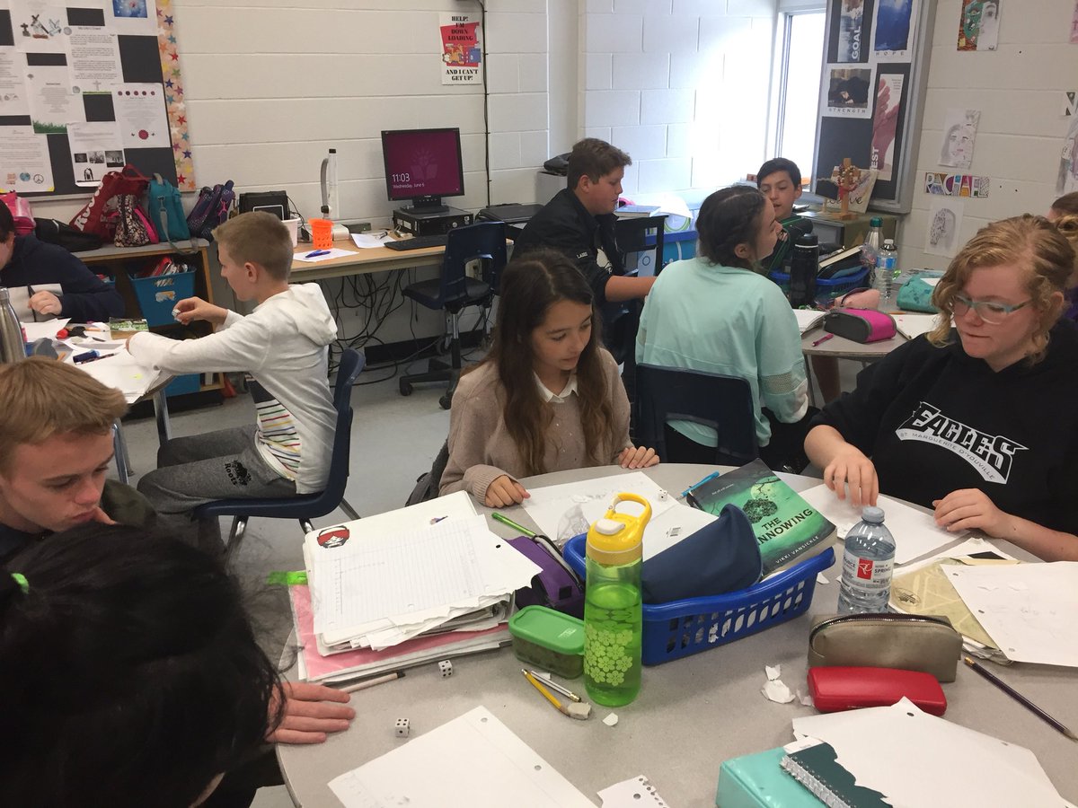 kopichans1's tweet photo. Intense round of Randon Removal to explore theoretical vs experimental probability @StMargEagles https://t.co/LEgLIW9Nov