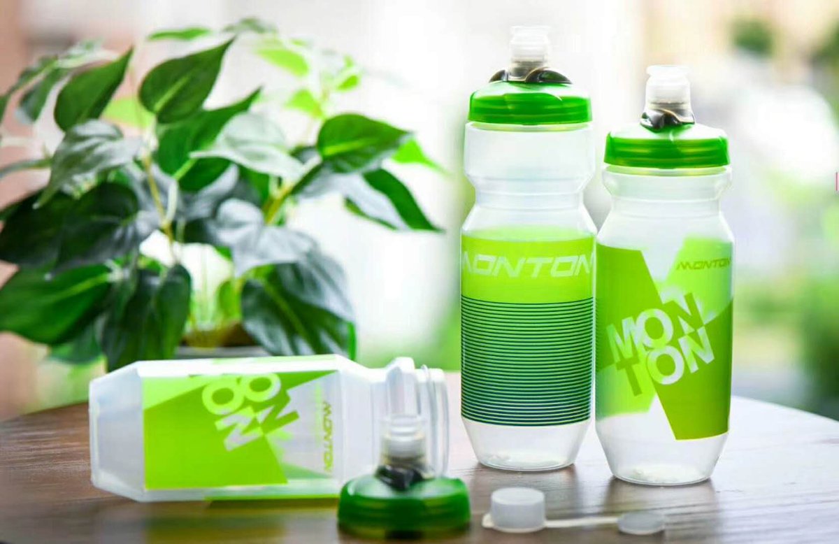 New design water bottles released:
1, BPA free, Tritan included material with FDA &amp; RoHS approval;
2, Integrated cap keeps dirt away; 
3, Leak-proof puff spout provides a quick flow of water;
4, 710ml makes your cycling FARTHER, LONGER, 
5, Various colors are available.