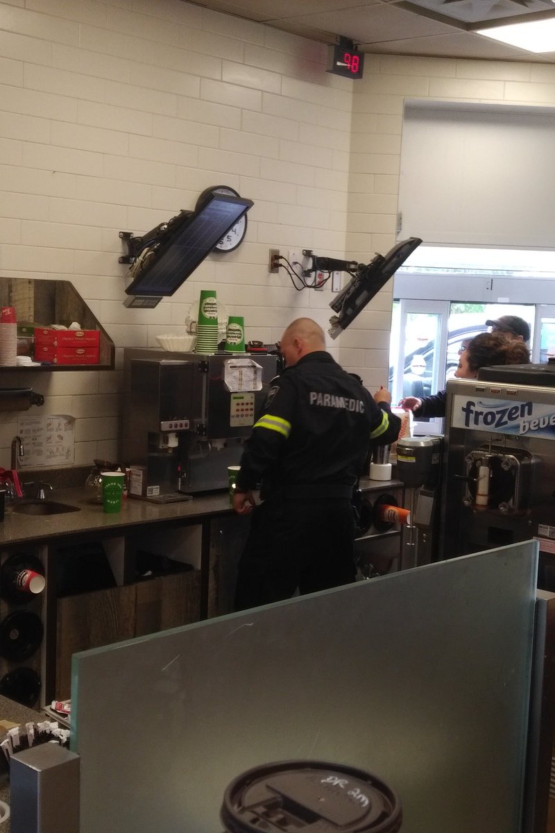 Shouts out to <a href="/MuskokaPS/">Muskoka Paramedics</a>  helping out at <a href="/TimsPortCarling/">Tim Hortons Port Carling</a>  for #CampDay  #CampDay2018