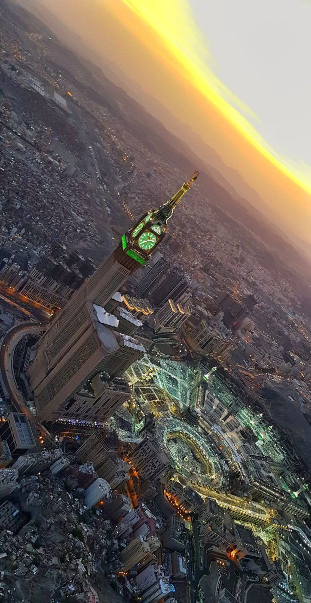 jablmana's tweet photo. صور جوية رائعة للغروب فوق الحرم المكي  #مكة_المكرمة
#السعودية 
⬇🤲 سبحان الله العظيم https://t.co/aeXBRTzerF