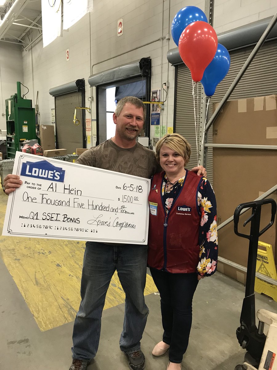 DennisRVReady's tweet photo. Congratulation to store 2894 on making SSEI, and Al for being the SSEI winner from the store. Moments after finding out he won, Al asked if he could throw a party for the store since it was a team effort! https://t.co/kEVs5LNPTj