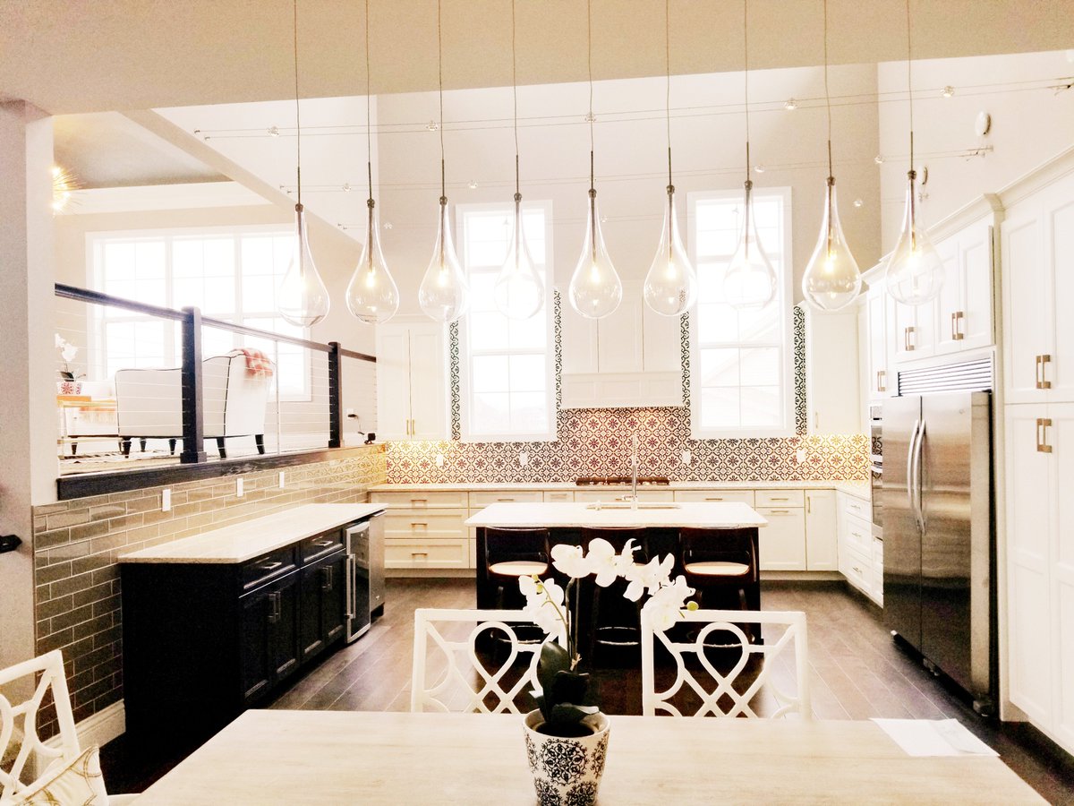 theBoonBin's tweet photo. ⚡️ “#WednesdayMotivation #DDay”
Hire The Right Contractor To Help With Your Home Improvement Project. Remodels, Additions &amp; Any Special Projects. No job too big or small · Highly-skilled staff · https://t.co/ViGAzPrwlf https://t.co/DFK4qMPGJq https://t.co/UZVFBd5FPT