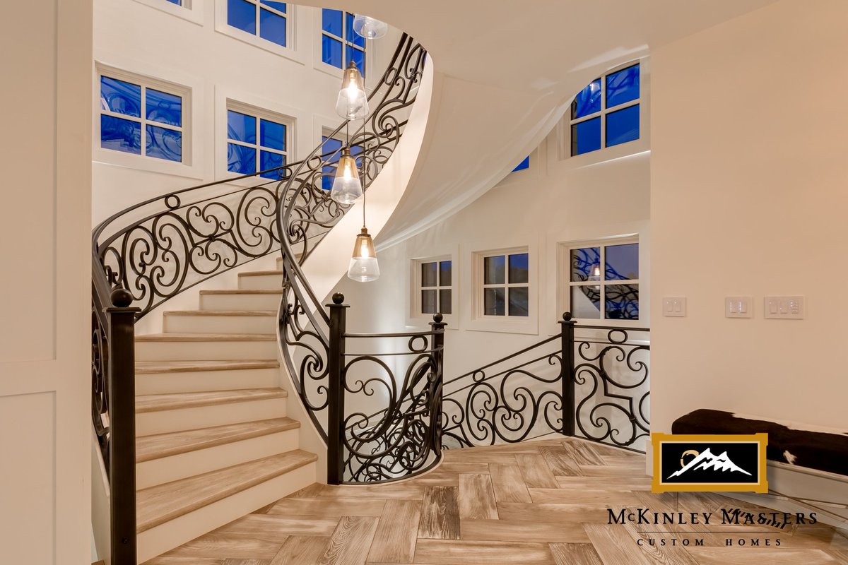 McKinleyMasters's tweet image. Have you been by our Show Home in Silverhorn @BearspawLiving? Believe it or not, it shows better in person. #Dreamworthy