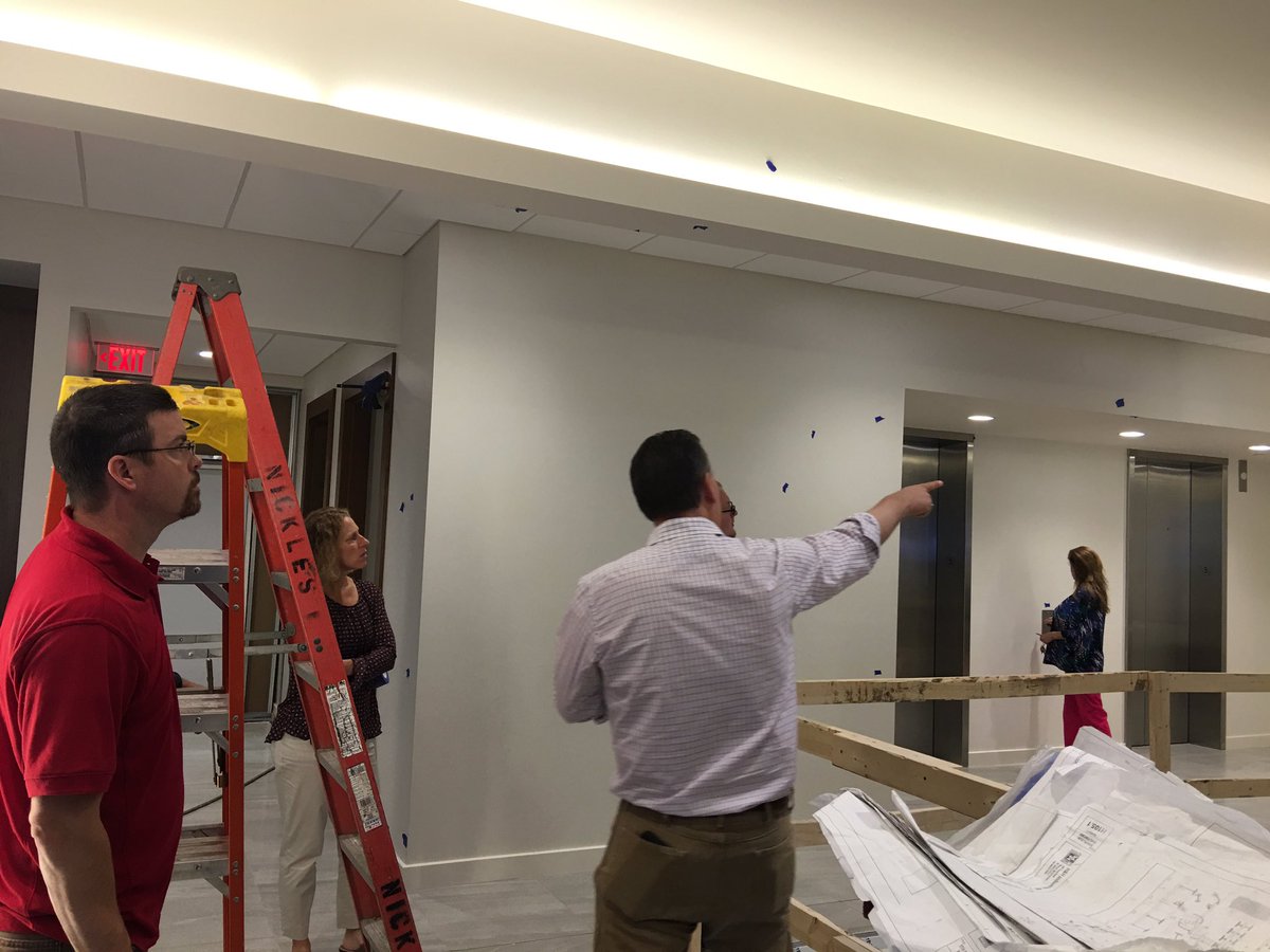 JackieP_EUA's tweet image. Punch list day @GodfreyKahn #madison #everydetailmatters @EUA #workplaceexperts