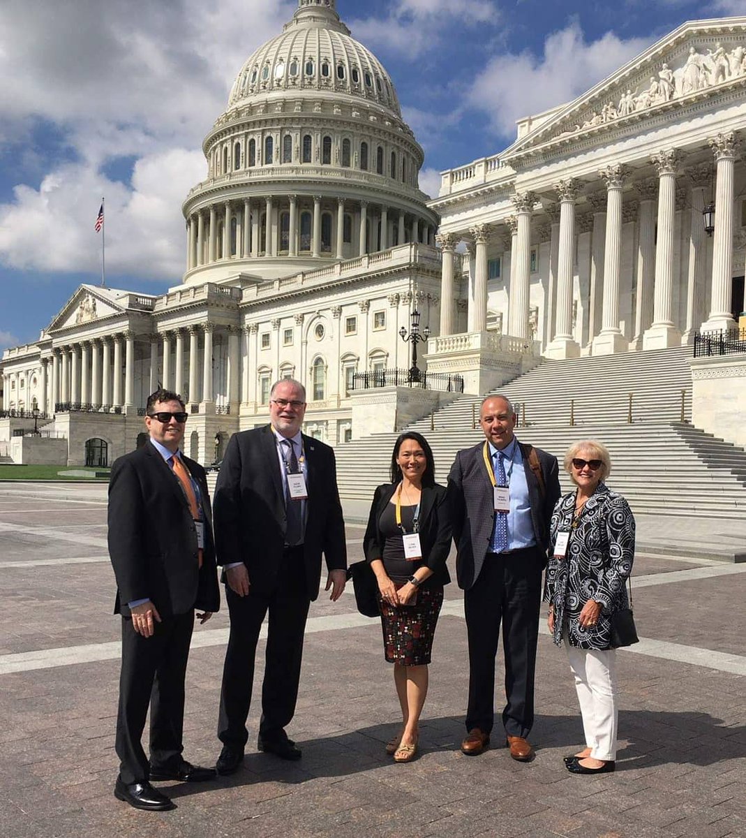 InsideTrackInc's tweet photo. Our Founder and CEO Dave Sterne is proud to be on Capitol Hill today meeting with Government leaders in support of Exhibitions Day.
#ExhibitionsDay #TheInsideTrackInc
#exhibitionsmeanbusiness #eventprofs
@Exhibitionsmeanbiz@IAEE_HQ https://t.co/wI52D4Vv6I