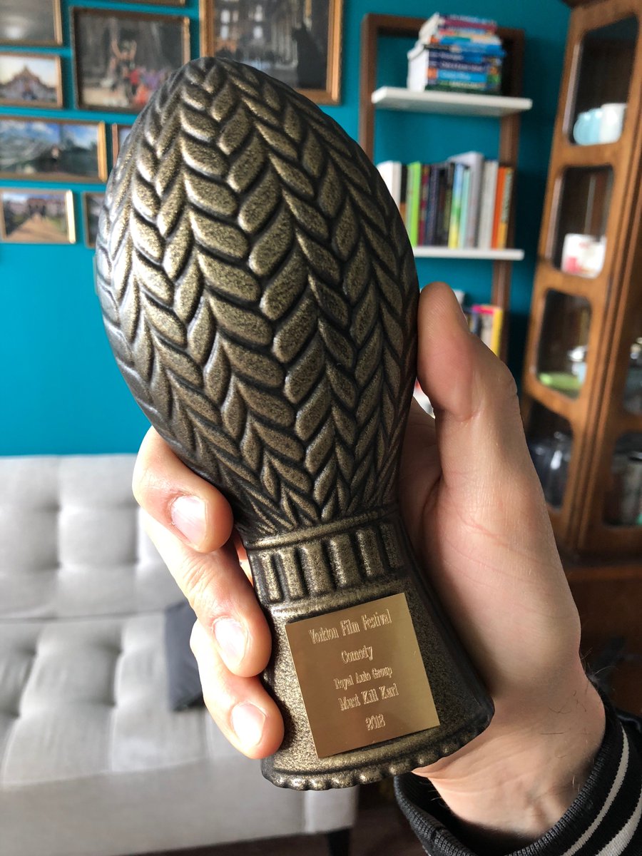 We'd like to thank the @YorktonFilm Festival for this amazing #GoldenSheaf Award for Best Comedy! Congrats to the #MustKillKarl team! #YFF18 @joekicak1 @marenkoore @duewest @MikeRyanLobel @TheStaceyMcG @jamiespilchuk @scottcavalheiro @clairestollery @sarahspower #PeterMooney