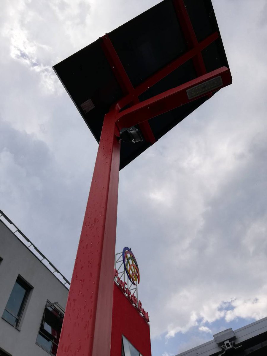 Lightinus_smart's tweet photo. 2910 KWh Generated + 1533 KWh Consumed + 2333 Pounds of Carbon Footprint Reduced + 25 Trees Saved  = Up to date results from our solar led lighting project with @procreditbank 
#SmartNews #SmartCity #energy #technology #Sustainability #IoT #BigData #energyefficiency #streetlights https://t.co/dpWZMb35YL