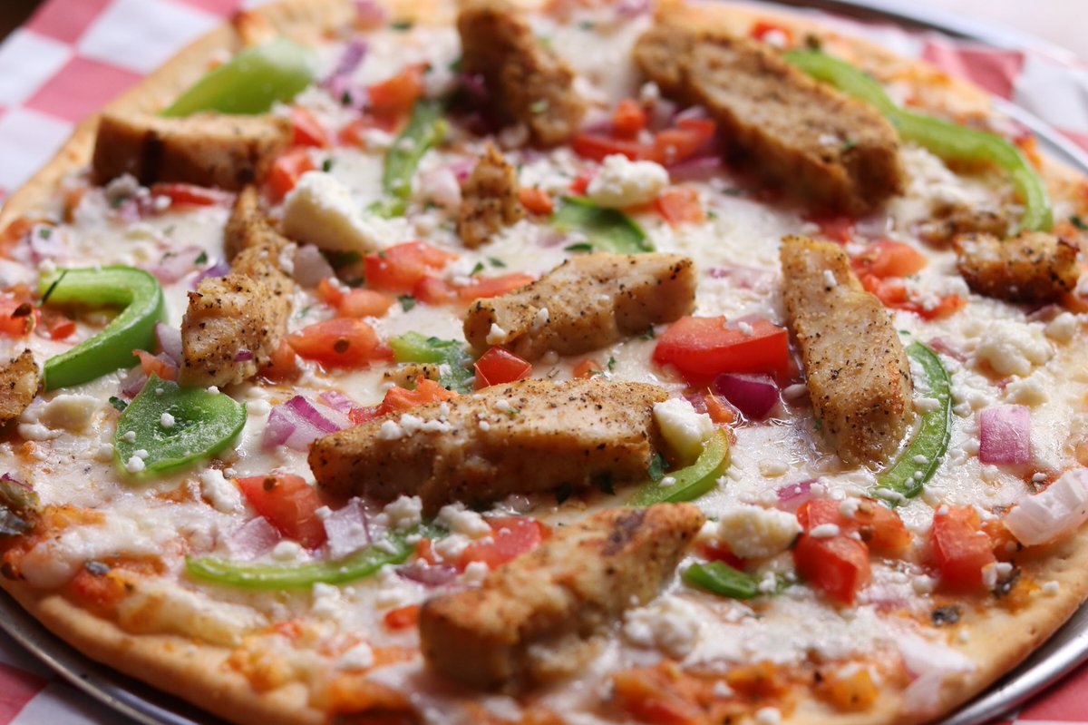 houseorock's tweet photo. Today’s special is the Fiesta Pie made with oven roasted salsa instead of pizza sauce, topped with fresh veggies, chicken fajita and queso fresco. #HoRKitchen https://t.co/i6KoFfeUOt