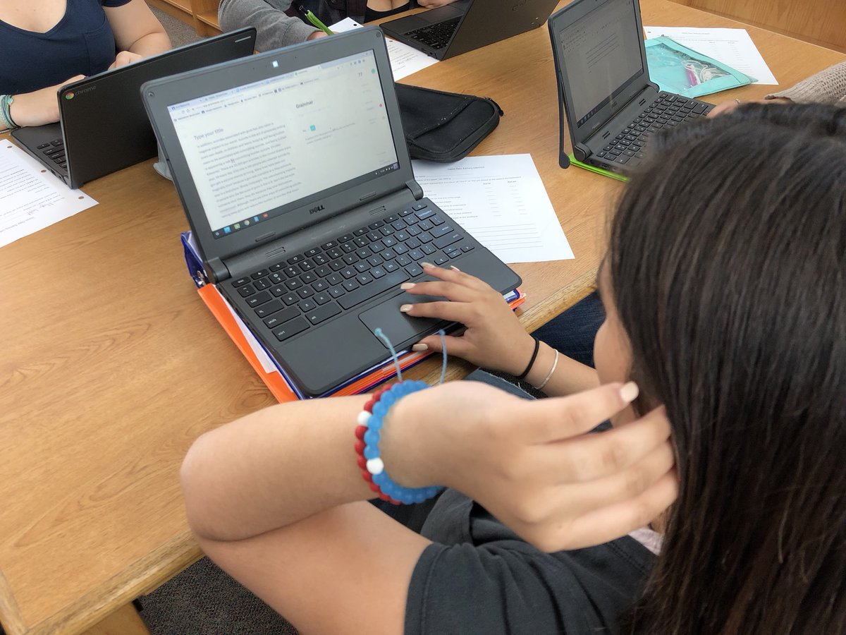 TStewartBMS's tweet photo. Thesis paper crunch time for 8th graders! Doing some peer editing and putting the finishing touches on our thesis papers before they are due on Friday! #MTPSPride #DolphinPride https://t.co/yrN9bY0fnW