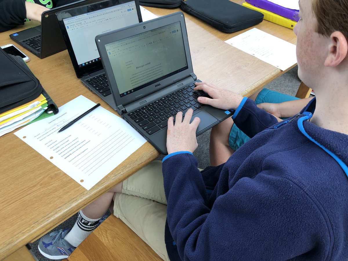TStewartBMS's tweet photo. Thesis paper crunch time for 8th graders! Doing some peer editing and putting the finishing touches on our thesis papers before they are due on Friday! #MTPSPride #DolphinPride https://t.co/yrN9bY0fnW
