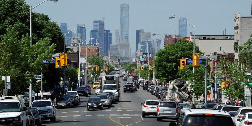 torontodotcom's tweet photo. One of the biggest yard sales in east #Toronto – if not the whole city – is coming back. Are you going to the Danforth East Yard Sale on Saturday? 
https://t.co/HMgZm0LOeb
@DECAdiaries https://t.co/VywYnThy5F