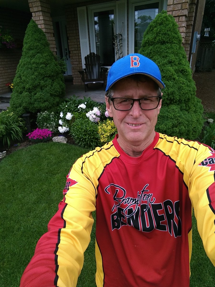 Bendersrunning's tweet photo. Way to go Tony! #GlobalRunningDay2018 even #RetiredRunner has got into it for today! @Bendersrunning https://t.co/fbGBtG6Jpg