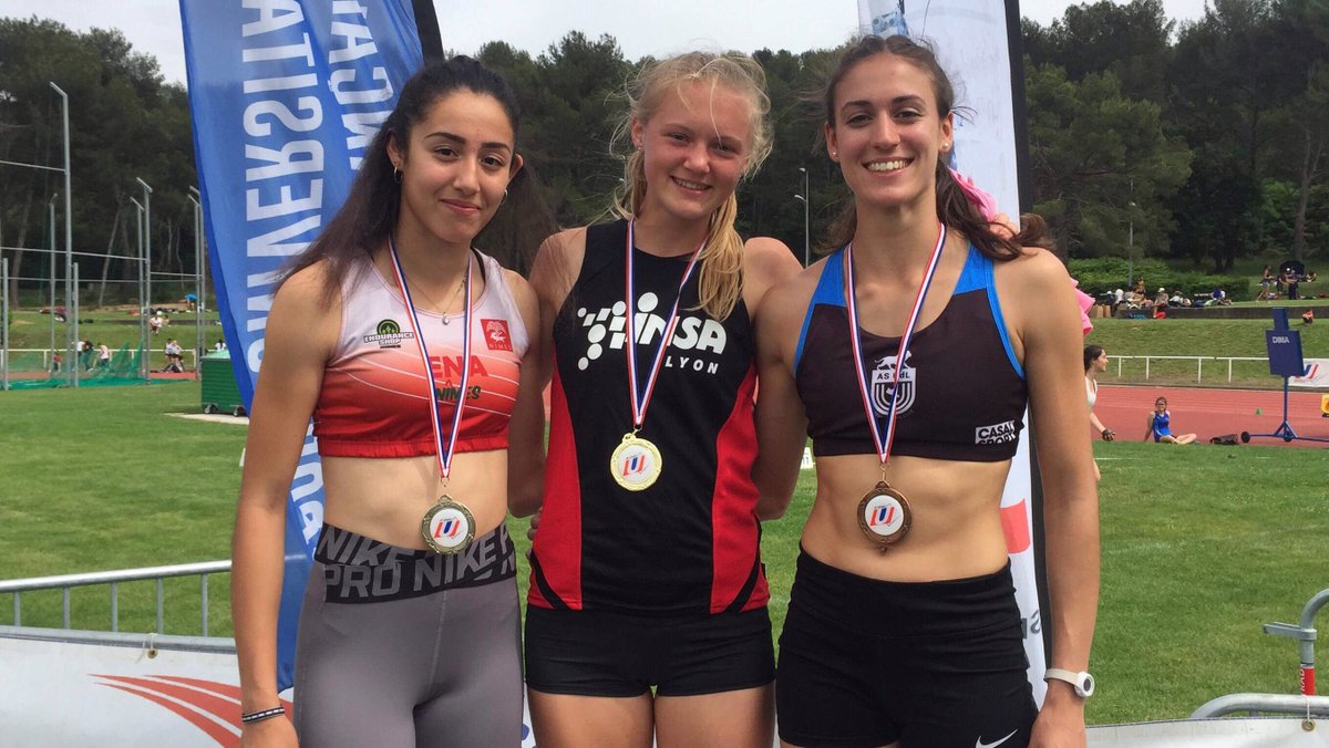 Gard's tweet photo. À l'instar de #TPoyet,#EGiorgi, #LGauthier et #JMPontvianne talents du #Gard soutenus pour l'objectif #JOParis2024, Wided Atatou étudiante à @unimesfr est devenue, fin mai, 🥈médaille d'argent aux Championnats de France Universitaire d'#athlétisme à #Marseille ! Bravo ! 👏👏👏 https://t.co/tYpoIxUXCb