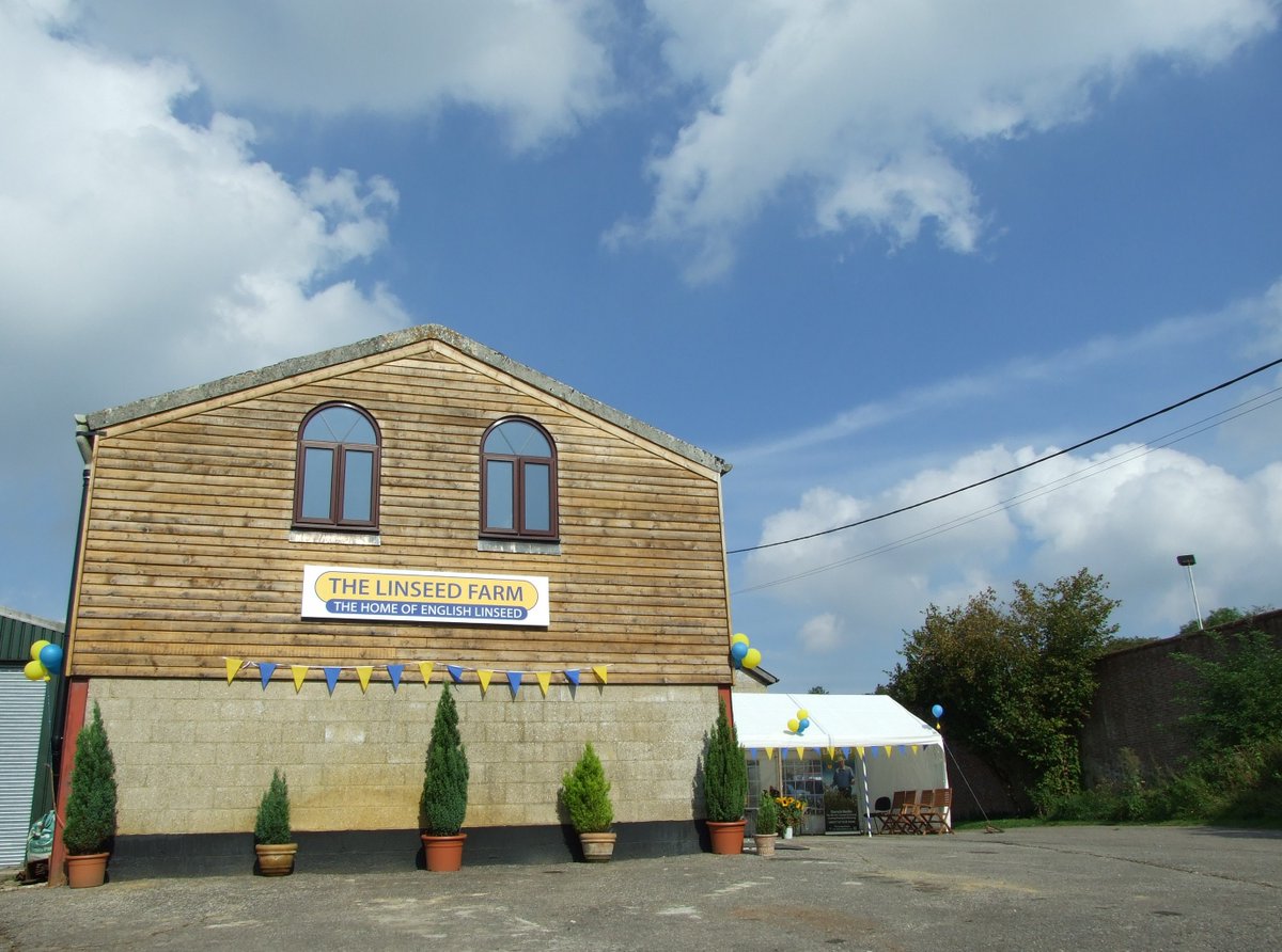Sun is shining on the farm!

Remember it's our Open Day in September so if you would like to come along please get in touch thelinseedfarm.co.uk/events/2018/09… 
#event #thingstodo #daysout #WestSussex #Horsham #BigNibble2018 #farming #localfood #healthyfood #superfood