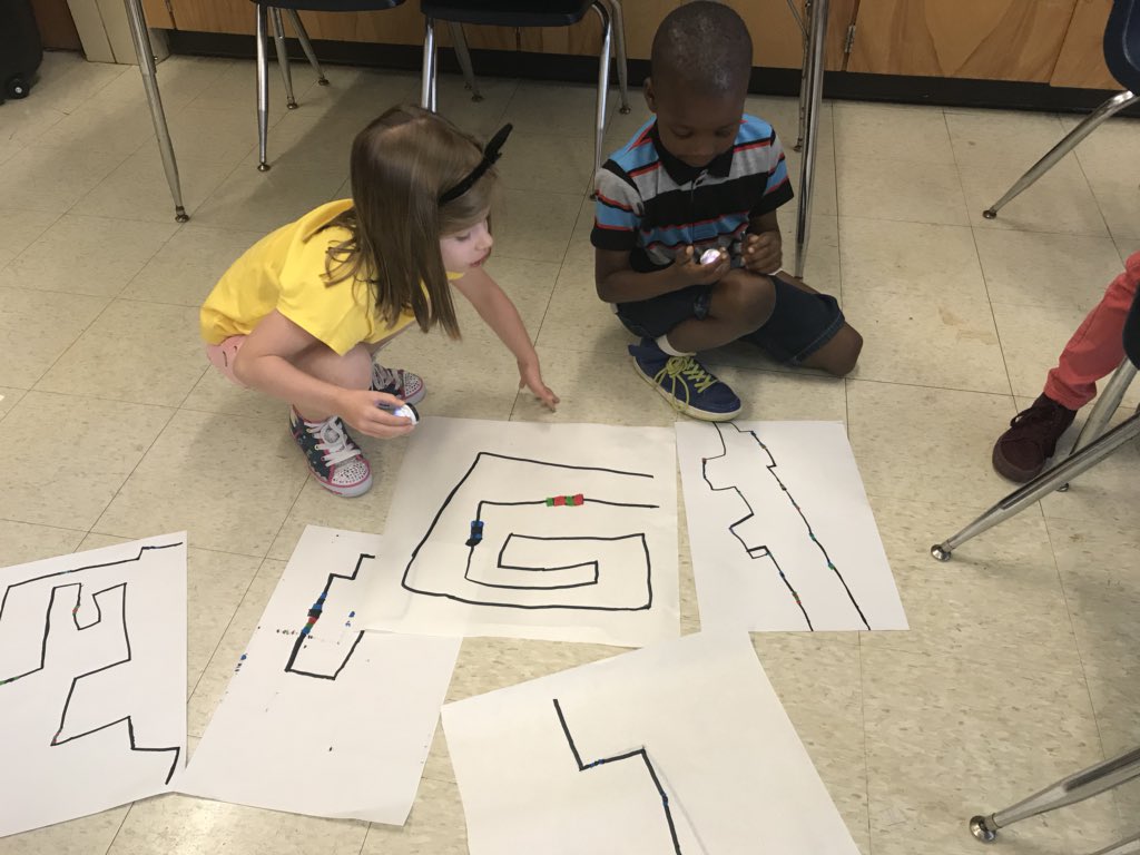 Rachael Myers tweet media