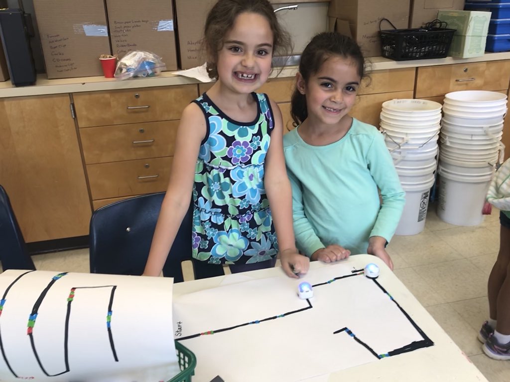 Rachael Myers tweet media