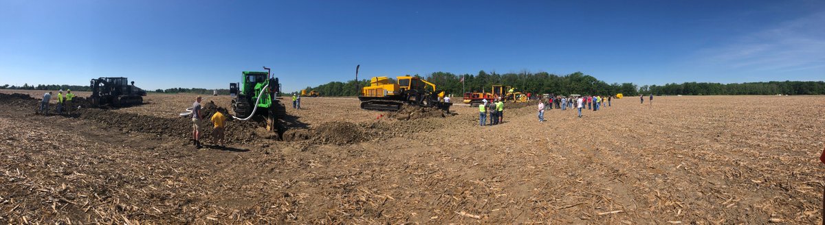 SPIPipe's tweet photo. Great turn out at the Davis Purdue Ag Center Field Day.
#tile18 #drainage #springfieldplastics #spitile #inlica #springfieldplasticsinc
#indianalica https://t.co/Xnr3yWZnQe