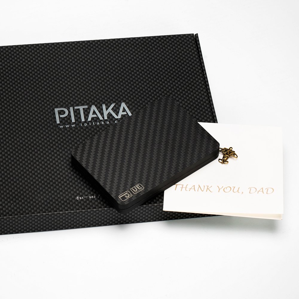PitakaGallery's tweet photo. Every Dad is actually a cool boy at heart.
Whilst a unique modular carbon fiber wallet makes him COOLER.
Buy Dad a cool wallet and save 15% now: https://t.co/5wlBfUvdix
#pitaka #FathersDayGifts #MagWalletUE https://t.co/uDzfNN3Kok