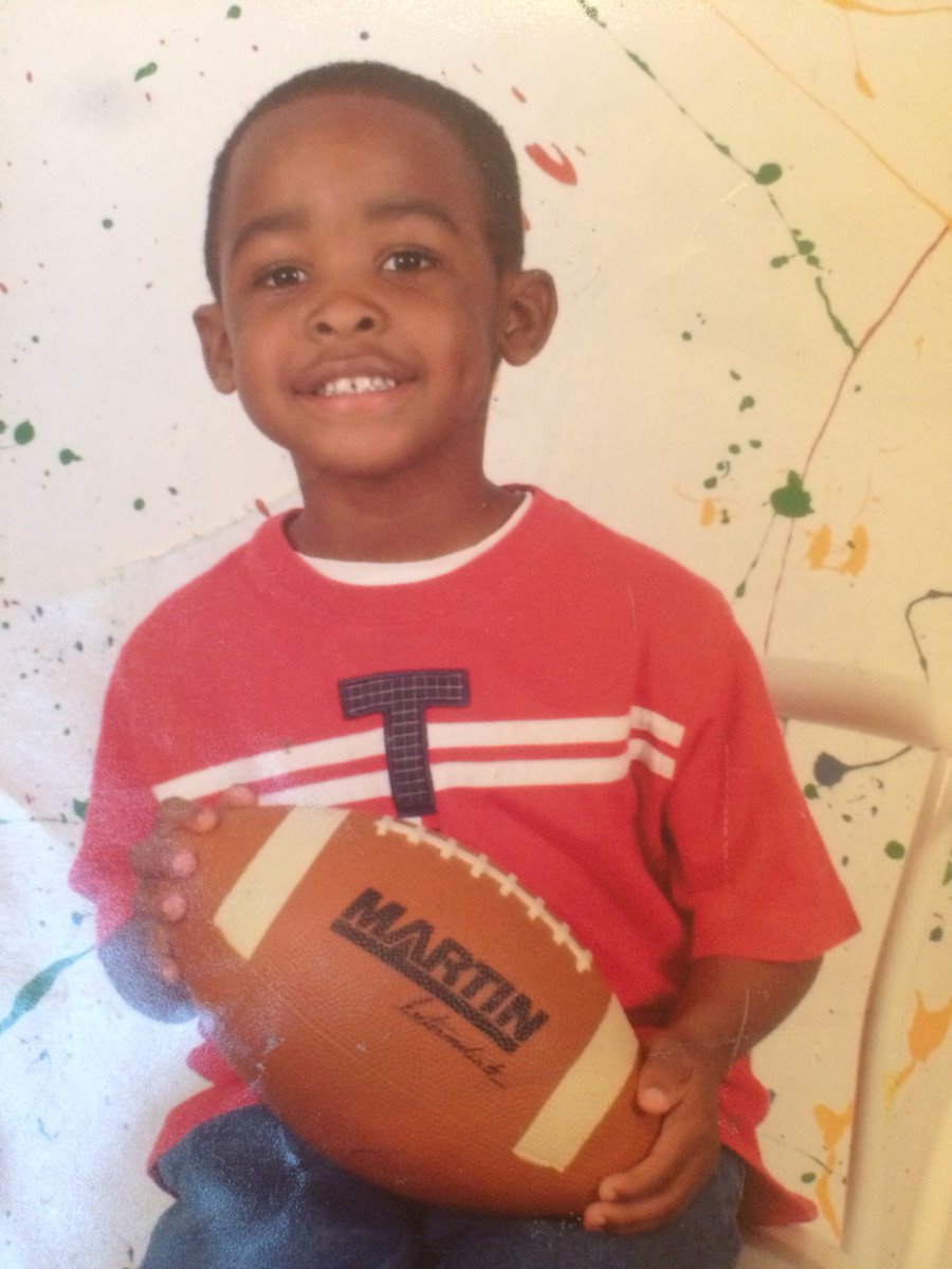 mlowery43's tweet photo. My baby boy is really growing up π’ πΆπΎ #HSJunior #2020 https://t.co/CT1gOfM25f