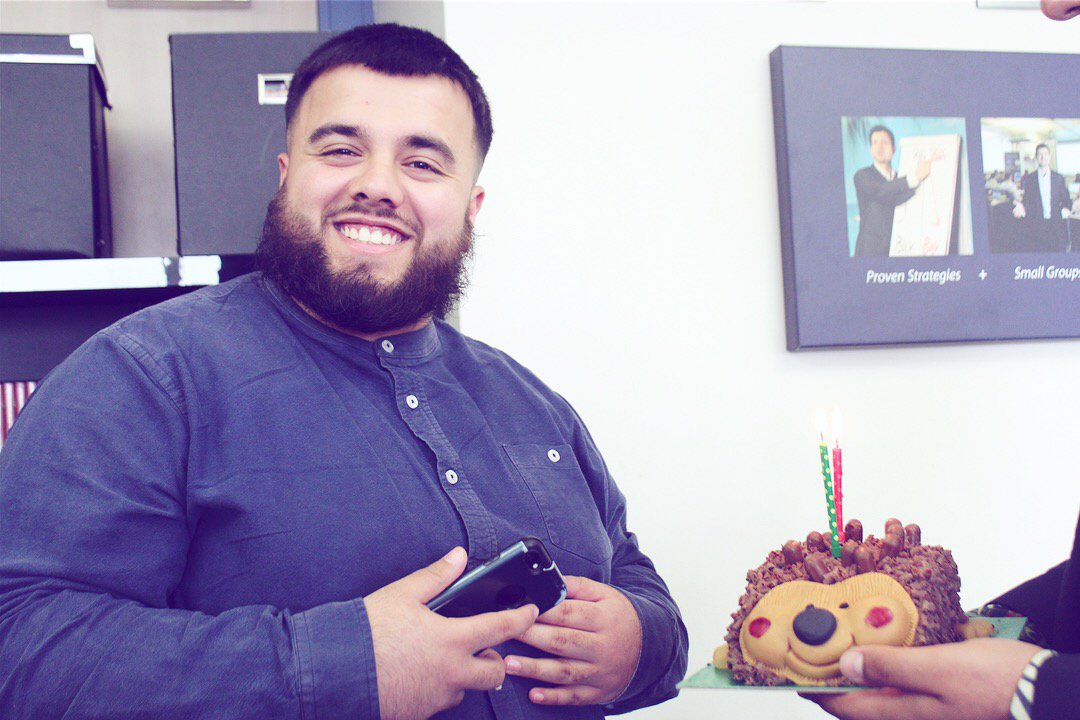 InvestmentMstry's tweet photo. We would like to wish a happy birthday to a great team member Qasim!! 🎉
We appreciate your passion to empower other people and their families all around the world to create financial wealth💫👌🌎📈 https://t.co/bXnjFi2etQ