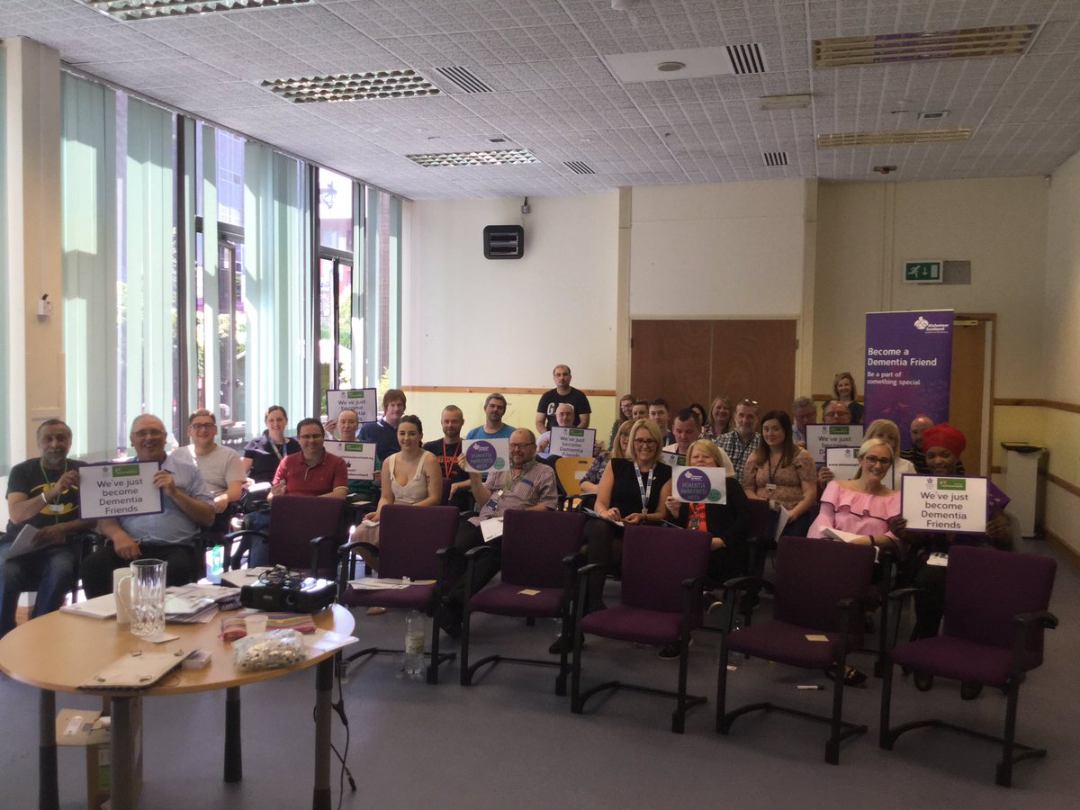dfriendsscot's tweet photo. Staff from DWP Glasgow became Dementia Friends this afternoon #thankyou #wearyourbadgewithpride #DementiaAwareness @alzscot @S_D_W_G @DWP  @dwppressoffice @NDCAN_Scotland @LHartThomson @ArleneCrockett3 @nlcpeople https://t.co/3JFuZhjdOH