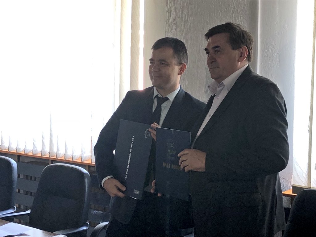 UNDPBiH's tweet photo. Proud to sign a 2 million BAM agreement with the Mayor of #Doboj to help build a new and disaster resistant #sanitationsystem for the city - better quality of life for more than 20,000 people! More info here: https://t.co/ftY6UelOUS https://t.co/SBiEGmJBjV