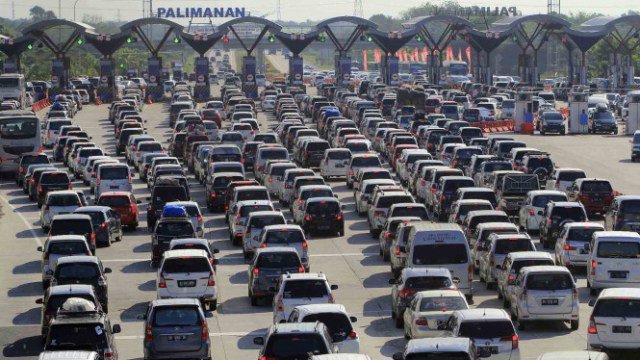 pijarpos's tweet photo. Berita Terbaru - (Mudik Lebaran 2018, Jasa Marga Berikan Diskon Tarif Tol) #pijarpos Pijarpos - https://t.co/EAAokufQIr https://t.co/GVwStMwqk9