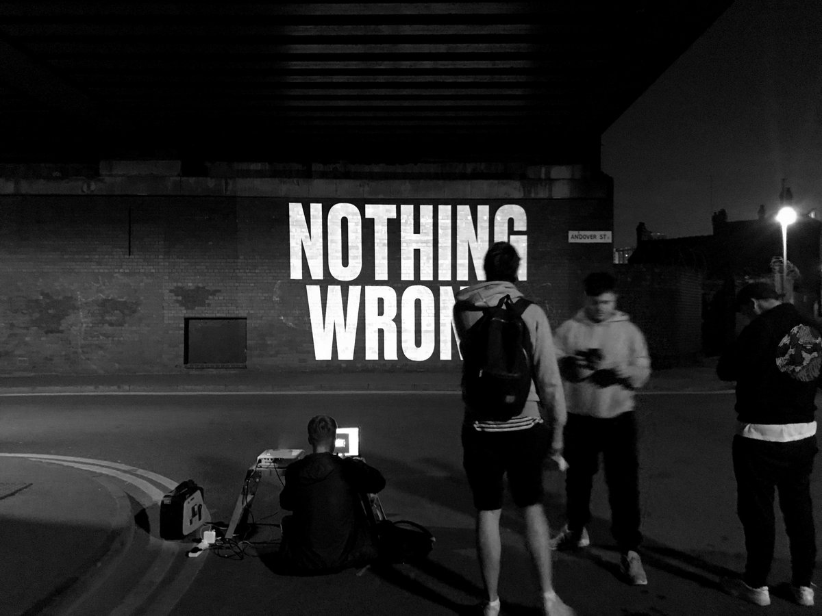 RyanKilleen's tweet photo. A few behind the scene shots from the @JorjaSmith lyric video shoot! NO VFX. Literally out in the middle of the night with a projector and a generator! #BlueLights #ProjectionLights https://t.co/oIAbluwO95