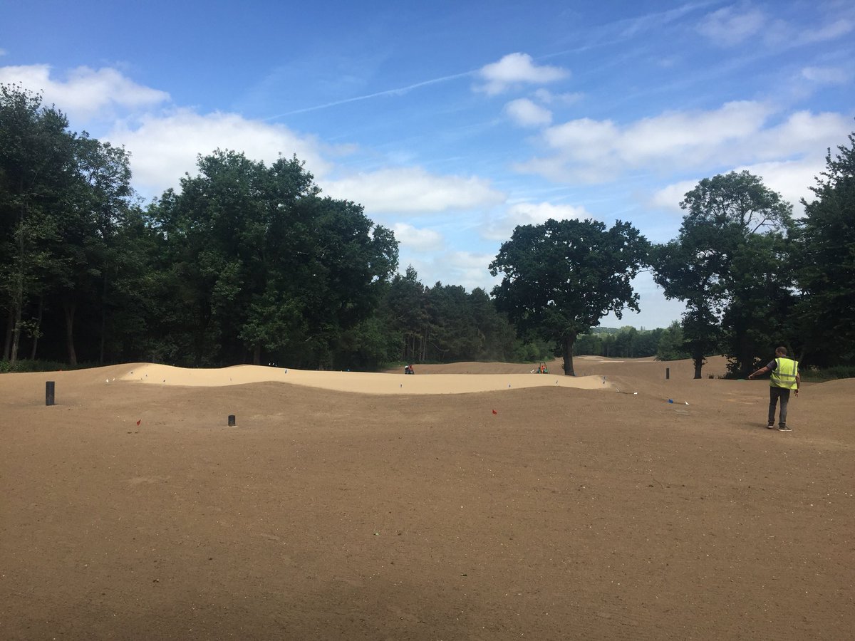 ProfileGavin's tweet image. Great site visit today @RoyalNorwichGC.  Stunning new course and facilities. 1st UK course to construct greens &amp;amp; tees using Profile Porous Ceramic Rootzone amendment. #raisingthebar @RMcGolf