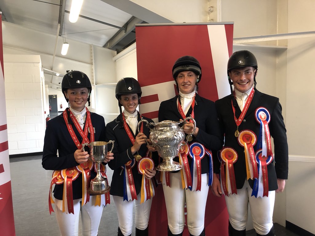 BUCSsport's tweet photo. #BUCSEquestrian | 🐎
🥇 Well Done to to @NTUSport who take the overall team trophy home.
🥈 @UBSport
🥉 @NorthUniSport
Full results 👉🏻 https://t.co/hr705GB4Dc https://t.co/w8NLDkuJZn