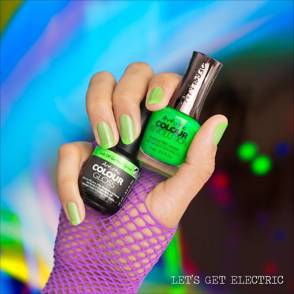 Artistic_Nail's tweet photo. For a bright summer shade, try this sheer neon green from the Crave the Rave collection! Colour Shown: Let’s Get Electric #ArtisticNailDesign #cravethecolor #neonnails https://t.co/ur3oBPm47B