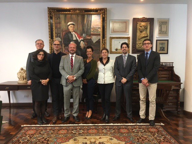 DivolJoan's tweet photo. Today, at our next Research Partner Institution of @SorbonneParis1 , the Federal Univ of  Parana, here with it's recteur Ricardo Marcelo Fonseca, the Dean of law Vera Karam de Chueiri, the dir of International relations Andre Duarte, Pr Daniel Sachem and the Sorbonne law team. https://t.co/wBJehM750g