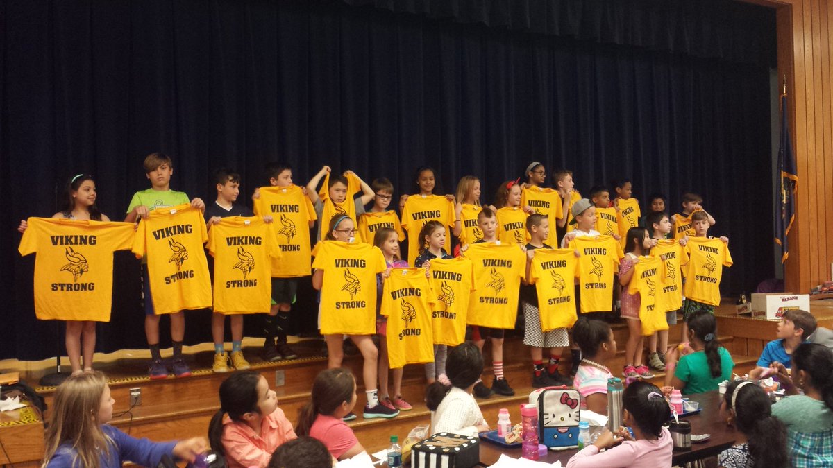 PSUturfer's tweet photo. @DrToleno  This group of 24 4th Graders from Ms. Nauta's @UpperMerionSD #caleyelementary gym class recieved their award for passing their 4 physical fitness challenges.  #determination #proud #fitness #fitnesschallenge #vikingstrong #vikingpride https://t.co/bJLj72VgdA