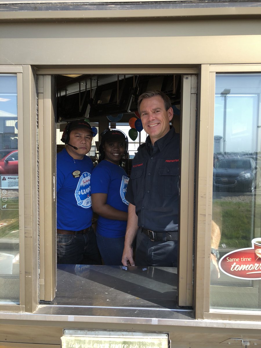 xtiancocampo's tweet photo. more volunteers for #campday!! Thank you #claresholmfiredept.. https://t.co/8CWUA214tb