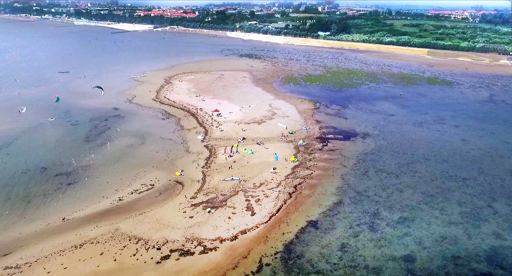 .<a href="/otruta/">Ovi Truta</a> - 

#isola di #GRADO the #island between #Trieste and #Venice -

Il banco di #sabbia davanti alla #spiaggia della Sacca dove tanti si divertono con il #kitesurf - foto #drone by <a href="/cester_enrico/">Enrico Cester</a> - 

<a href="/abollis/">Alberto Bollis</a> <a href="/kitesurfingasia/">Kitesurfing Asia</a> <a href="/kitesurf/">Kitesurf</a> <a href="/BeautyfromItaly/">BEAUTY FROM ITALY</a> <a href="/OraliaSotoRoman/">OraliaSoto</a>